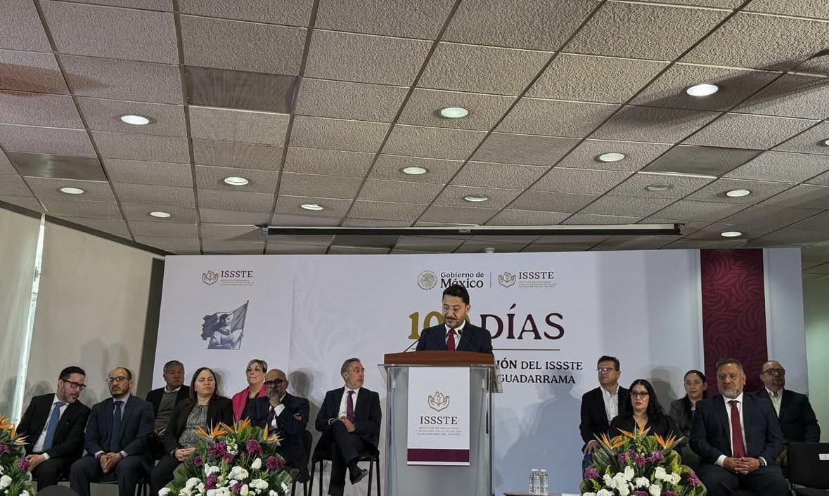 ximenaferrer9's tweet photo. El informe de los primeros 100 días de @martibatres al frente del ISSSTE refleja un compromiso claro con la transformación y mejora de la institución, enfocándose en el bienestar y la atención de los derechohabientes.
#MartíBatres100DíasIssste https://t.co/7wRXFWjXdj