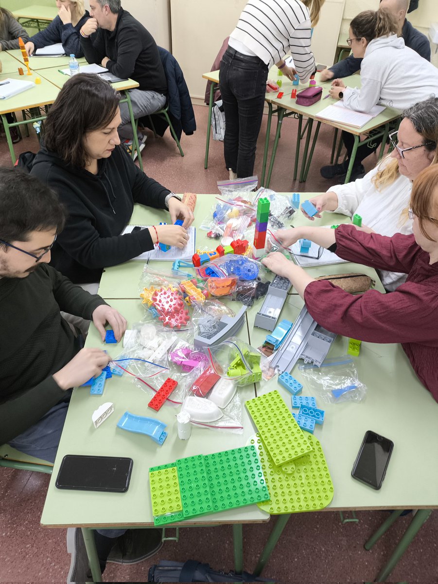 Isabel Lozano López tweet media