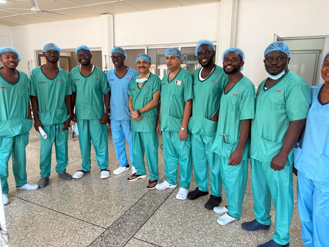sms_knust's tweet photo. 📌 KNUST-SMS Alumnus Part of Experts to Perform First Kidney Transplant in Ashanti Region

Dr. Elliot Koranteng Tannor MD (MB ChB '06) was part of 10 medical experts who carried out the first kidney transplant in the Ashanti Region.

Congratulations Dr. Tannor  🎉🎉 https://t.co/psBmOLnURJ