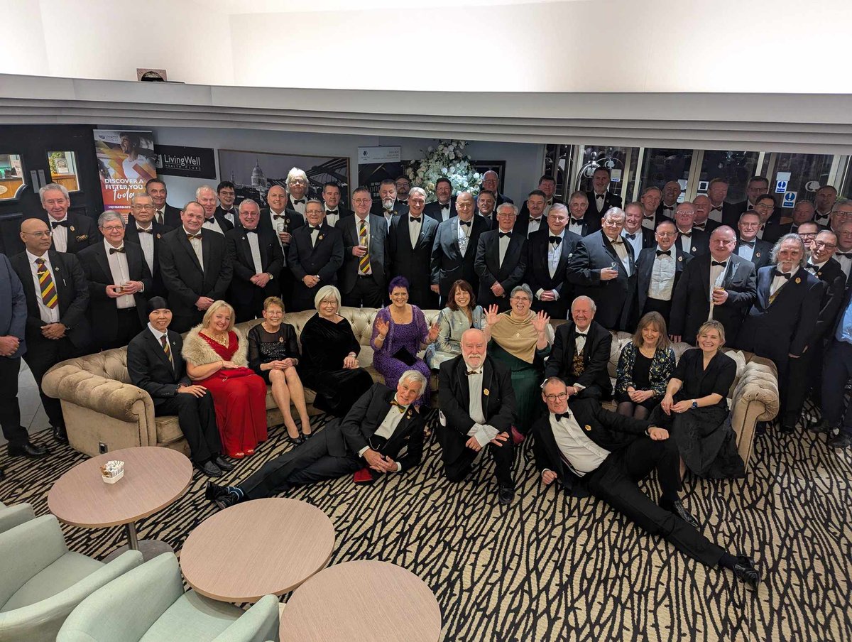 Thanks <a href="/GuildofBG/">IGBG</a> team for organising annual conference/AGM at the weekend. Started with Chris Scott guiding us round the Battle of Newbury and I was very proud to gain my Fellowship alongside Andy Johnson on Sunday. Think the singing clinched it.