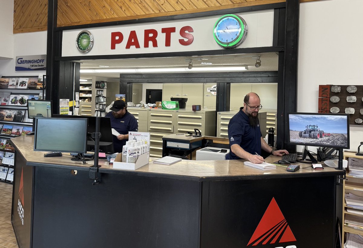 hanlonag's tweet photo. 🚨 We're Hiring! 🚨
Hanlon Ag is looking for a Journeyman Parts Technician! Competitive salary + great benefits. Interested? Learn more and apply today: https://t.co/u2A9gnZMQo
#Hiring #JobAlert #PartsTechnician #AgCareers #yqljobs https://t.co/stfA0fKoG4