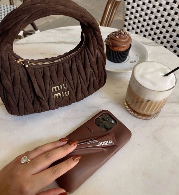 Outfit_Luxy's tweet photo. Brown 🤎 https://t.co/H44xvyUEmR