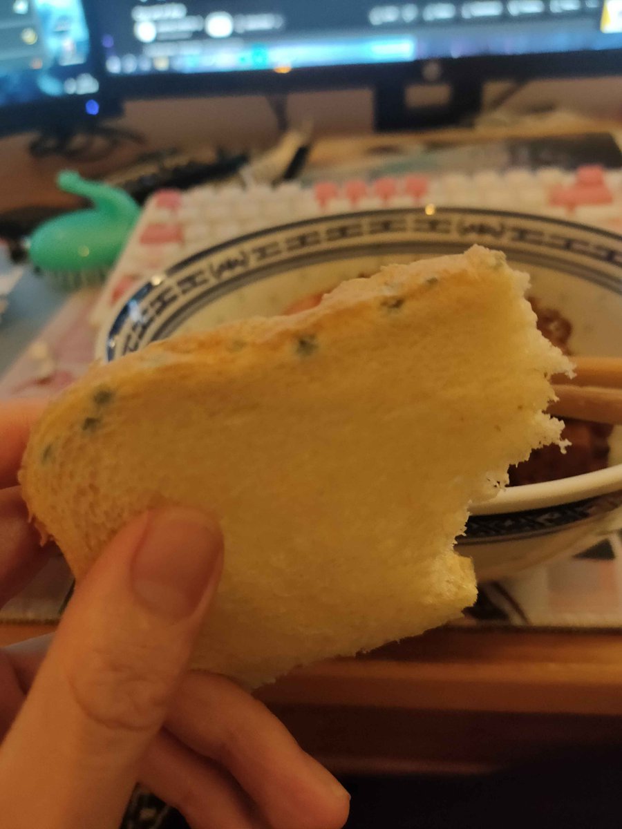 CyanLex's tweet image. Happy Lunar new year!
Hope you're having a good time!
I just ate moldy bread for dinner!😋