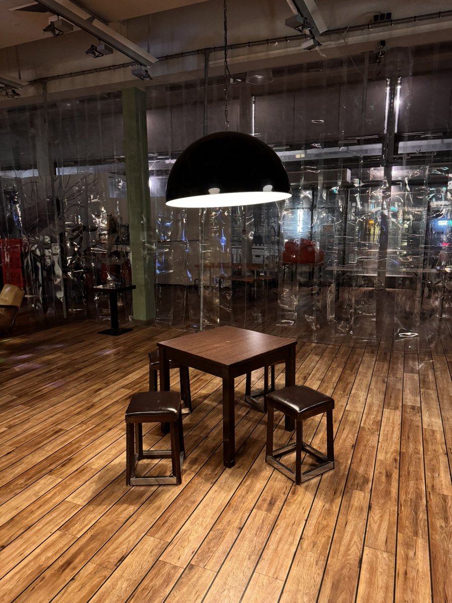 „Kunst und Kultur als Wirtschaftsfaktor“ in der Diskussion heute bei <a href="/zeitistknapp/">erik</a>.bln im #SteglitzerKreisel. Sonstige Events hier: zeitistknapp.de/eventkalender

#steglitz-#zehlendorf
#steglitzzehlendorf