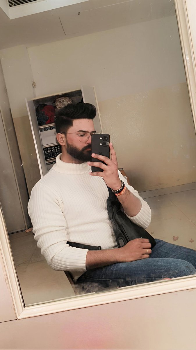 iamtarunstar's tweet photo. "The more grateful I am, the more beauty I see" 

#viral #trendingreels #trend #trending #gratitude #thankyougodforeverything #iamtarunstar #lifeisamazing #life #explore #explorepage https://t.co/xJqsm1oF8A
