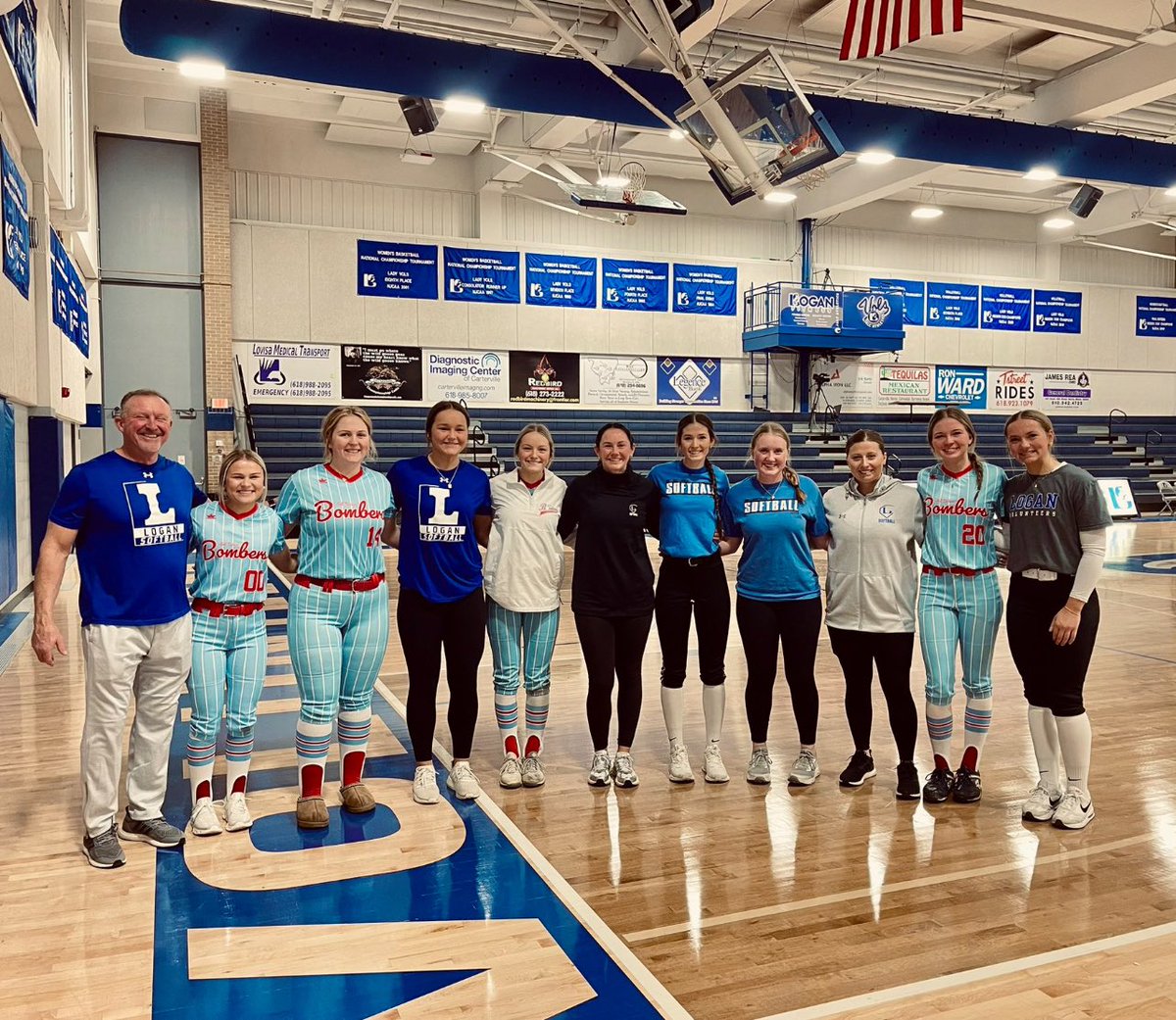 What a great 2 Sundays! So happy I got to spend it with my future teammates! #GVG <a href="/CoachKBlaylock/">Kerri Blaylock</a>  @CoachHay_P <a href="/coach_orsburn/">Taylor Orsburn-Siefert</a> <a href="/volscoachrusty/">Rusty Orsburn</a> <a href="/jalc_softball/">JALC Softball</a>