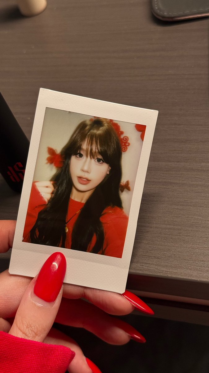 b7_gbn's tweet photo. 蛇年好運 新年快樂 https://t.co/aszmQ3kZLq