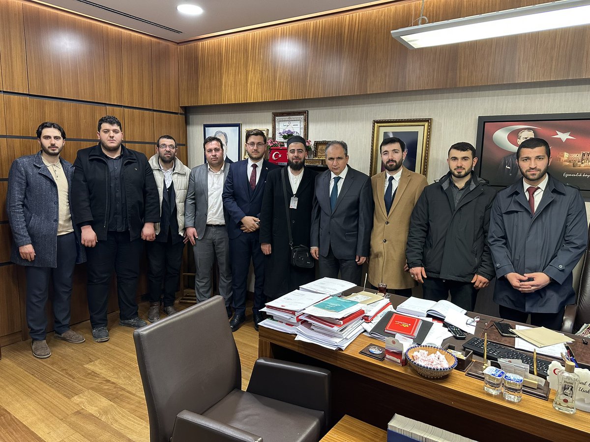 ismailgunes64's tweet photo. 📍TBMM

Gazi Meclis'imizde; Vekil İmam-Hatip ve Vekil Müezzin Kayyım olarak görev yapan kardeşlerimizi misafir ettik.

Nazik ziyaretleri için kendilerine teşekkür ediyorum. https://t.co/DtiOjppjmD