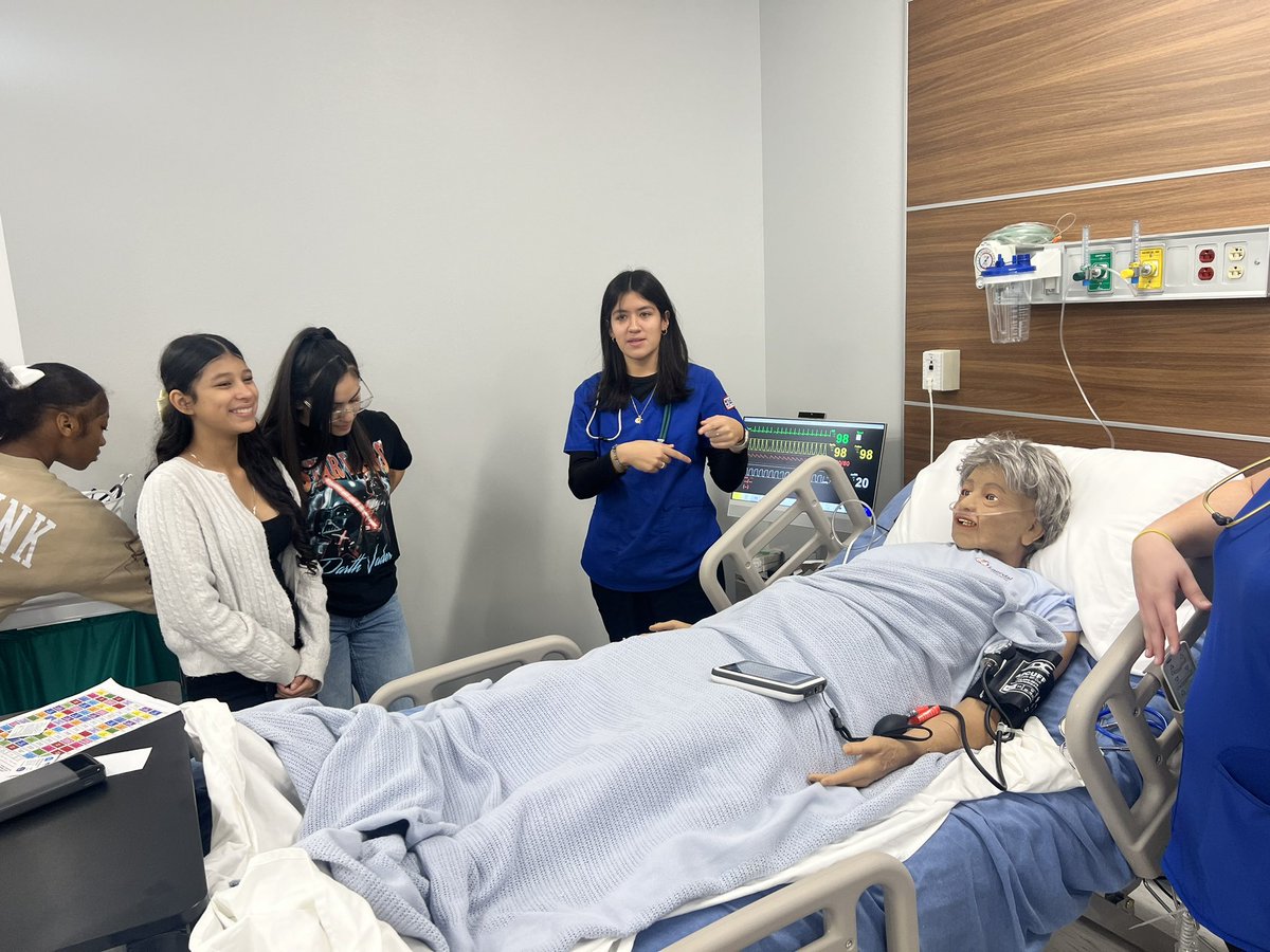 CTE_TISD's tweet photo. The Wildcat Workforce hosted Travis Science Academy today for the first of our three pathway exhibits in CTE. The day is completely student led by our ambassadors who planned engaging, hands on activities to promote our programs. https://t.co/ttt2SkmAd8