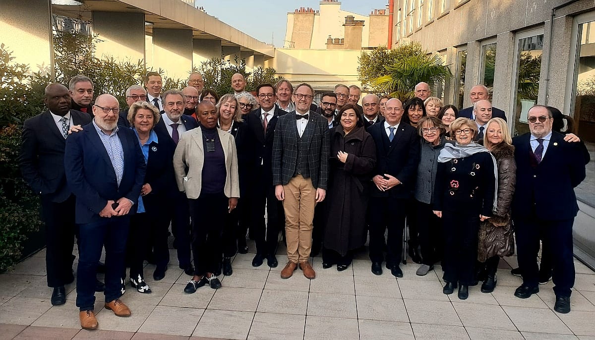 glse_es's tweet photo. La GLSE participa en la jornada del UMLI en París, defendiendo democracia e igualdad. 🌍🤝 Además, firma un Protocolo de Amistad con la GITE, que cristalizará en el Senado Francés (febrero) y en la Asamblea General en Granada (junio). #GLSE #UMLI #GITE #Masonería https://t.co/XjKrWoIYEV