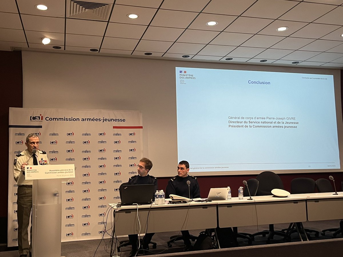 🔵Les jeunes CFTC🔵 sont présents aux vœux de la Commission Armée Jeunesse, avec une intervention du Général de corps d’armée Pierre Joseph GIVRE. 
Un moment d’échanges et de réflexion autour de l’avenir et des jeunes engagés. #CFTC #ArméeJeunesse #Engagement