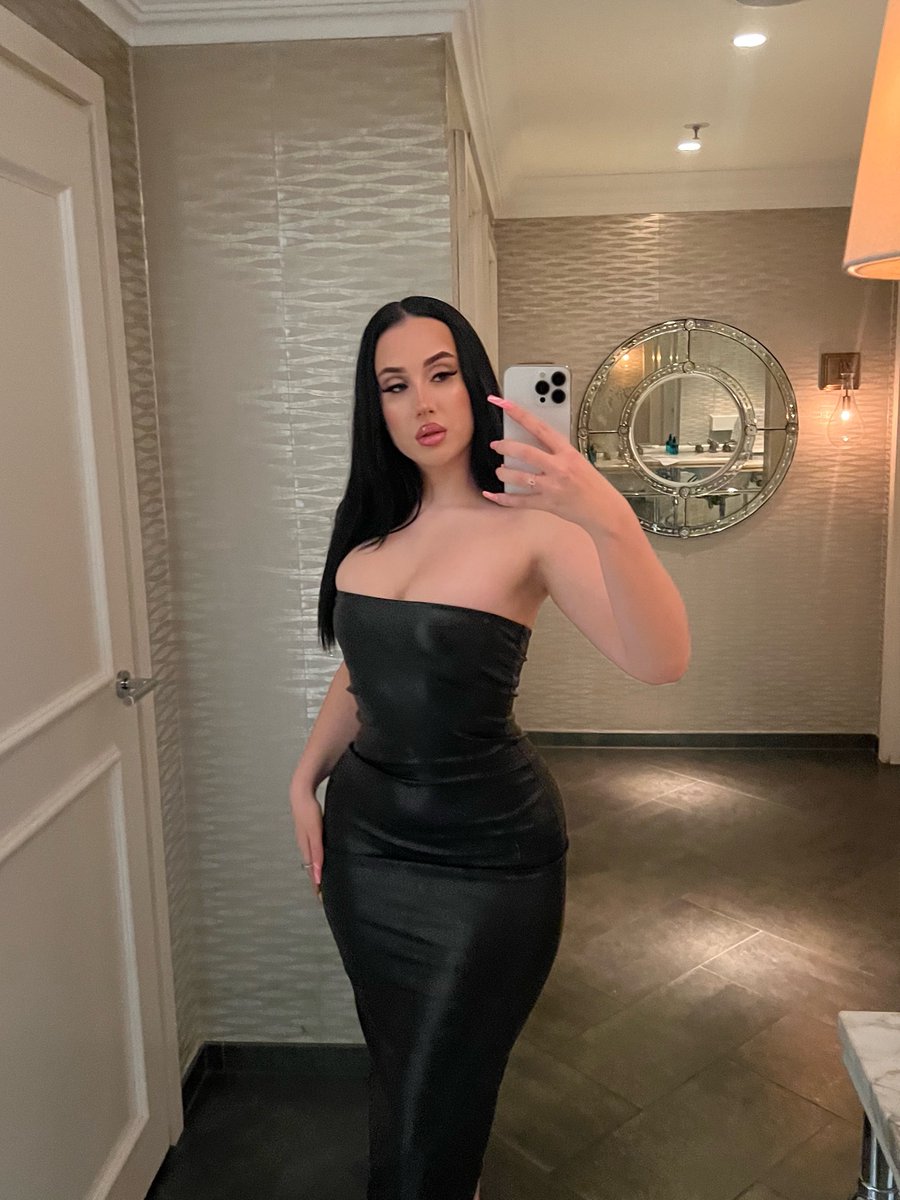 Welcher Loser ist online?! 🧎🐶🤏🏻

Ich möchte dich mit meinem heel zerquetschen 👠
Telegram: alexa2herrin