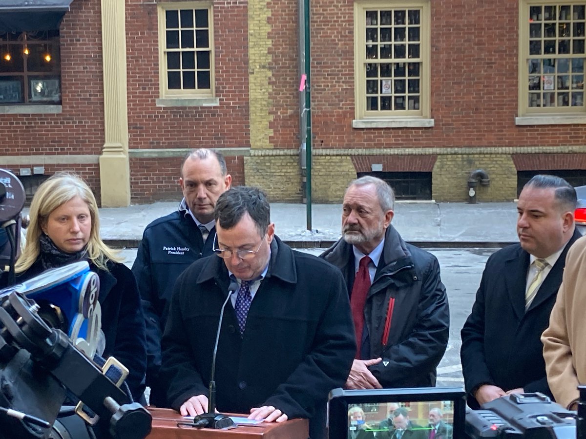 johnjsuarez's tweet photo. We remember the terrorist bombing of the @FrauncesTavern on January 24, 1975 by Havana backed terrorists #FALN. Bomb maker William Morales harbored in #Cuba today. He is an @FBI fugitive. https://t.co/1d6CQwexFU