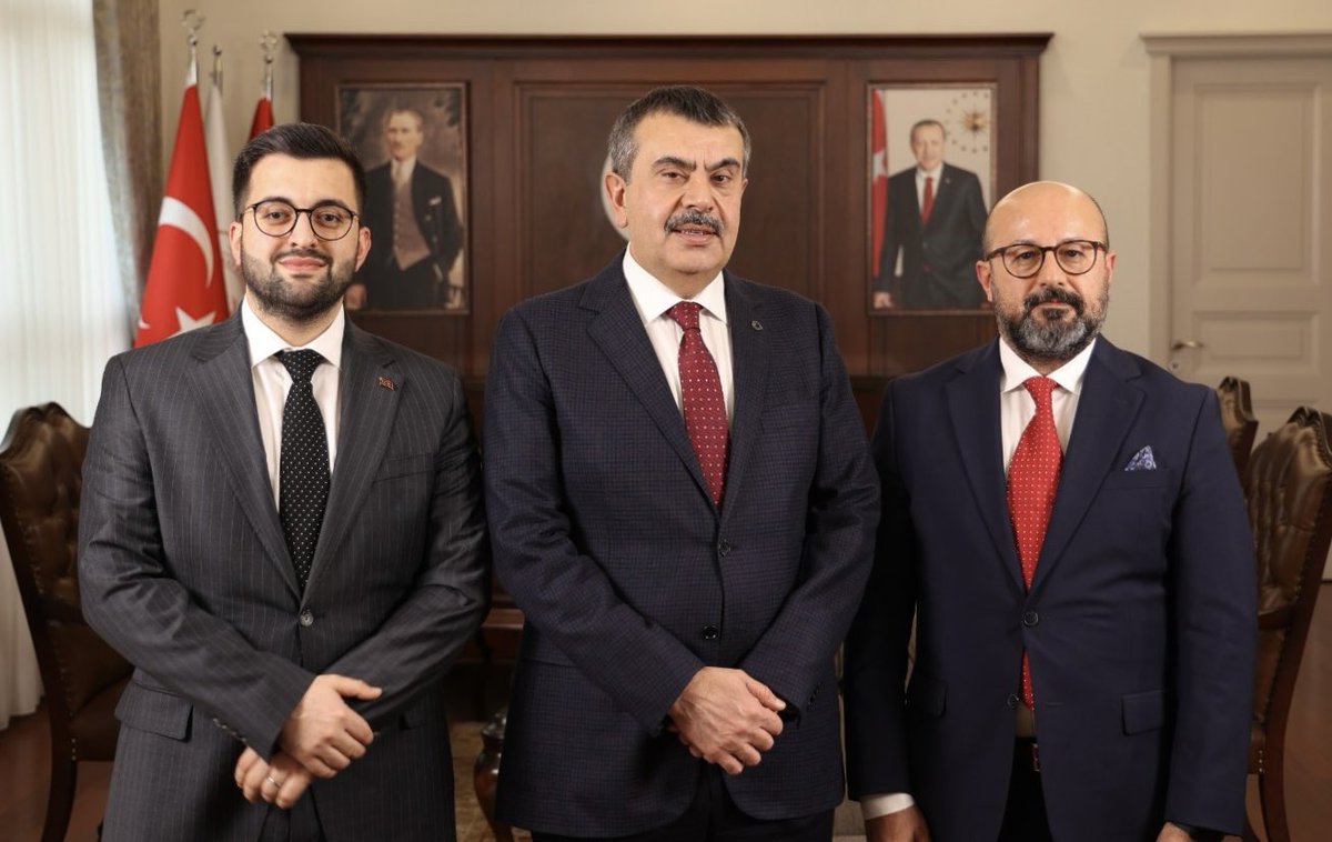 Hamza Özdemir (@hamzaozdemir) on Twitter photo Turkuvaz Medya Grubu <a href="/sabah/">Sabah</a> <a href="/ahaber/">A Haber</a> <a href="/takvim/">Takvim</a> dijital ortak yayınında Milli Eğitim Bakanı Sn. Prof. Dr. Yusuf Tekin’i konuk ettik.
<a href="/turkuvazmedyatr/">Turkuvaz Medya Grubu</a>
<a href="/tutkun_akbas/">Tutkun Akbaş</a> Turkuvaz Medya Grubu <a href="/sabah/">Sabah</a> <a href="/ahaber/">A Haber</a> <a href="/takvim/">Takvim</a> dijital ortak yayınında Milli Eğitim Bakanı Sn. Prof. Dr. Yusuf Tekin’i konuk ettik.
<a href="/turkuvazmedyatr/">Turkuvaz Medya Grubu</a>
<a href="/tutkun_akbas/">Tutkun Akbaş</a>