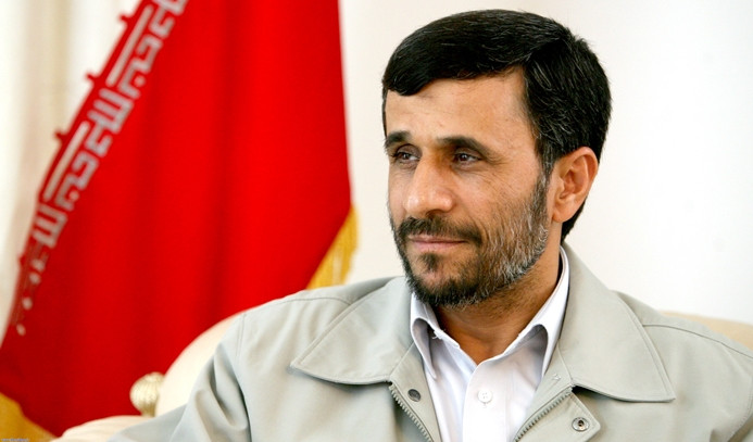 Ahmedinejad’ın 19 Saniyelik Konuşması

[Emin Güneş Hoca, İran eski Cumhurbaşkanı Mahmud Ahmedinejad'ın birkaç yıldır tedavülde olan ve "Biz Afganistan'da Amerika'ya yardım ettik, Irak'ta Amerika ile işbirliği yaptık" şeklinde servis edilen 19 saniyelik konuşmasını masaya