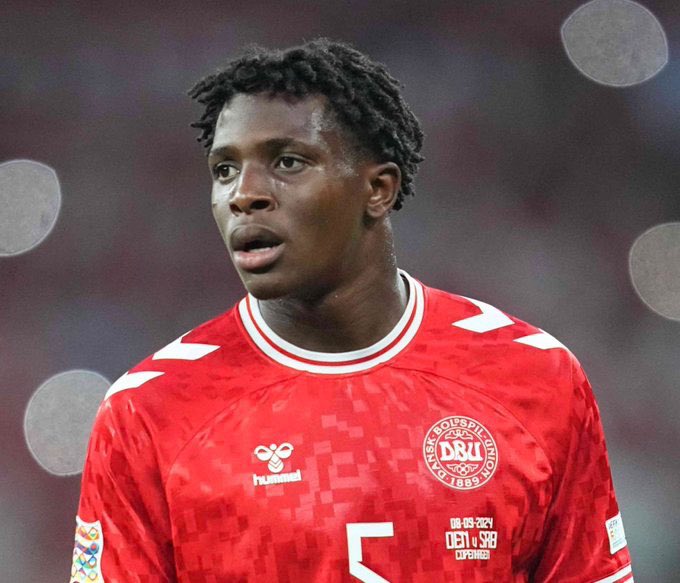 HERE WE GO! 

🚨Patrick Dorgu ➡️ Manchester United. 

 Verbal agreement in place with Lecce, documents to be checked in next 24h.✅

Fee will be €30m plus €5m in add-ons not guaranteed.✅

Long term contract agreed days ago with the player…✅

first signing for Rúben Amorim.✅