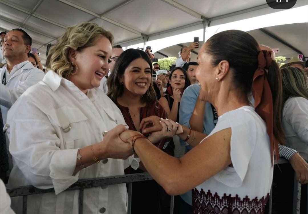 ¿Por qué mejor no dicen que la exdiputada ya estaba con #Morena?

Adelante con más imágenes: