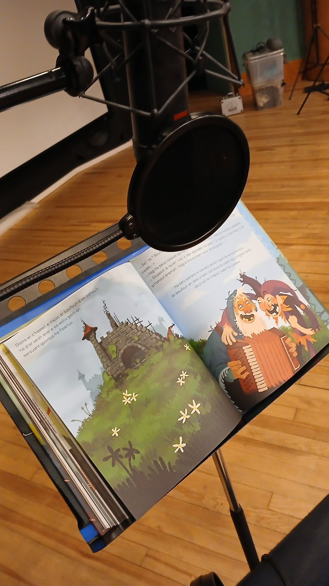 Ha klevet ho peus ?? 😀
Prest eo enrolladenn al #levr « Ar Boufoun hag an ozhac'h » (An Daou Dangi &amp; Marvin Moal) ! 💨

La version audio du #livre « Ar Boufoun hag an ozhac'h » est prête ! 💨

timilenn.bzh

#Brezhoneg #LangueBretonne #BZHG #Breton #Book