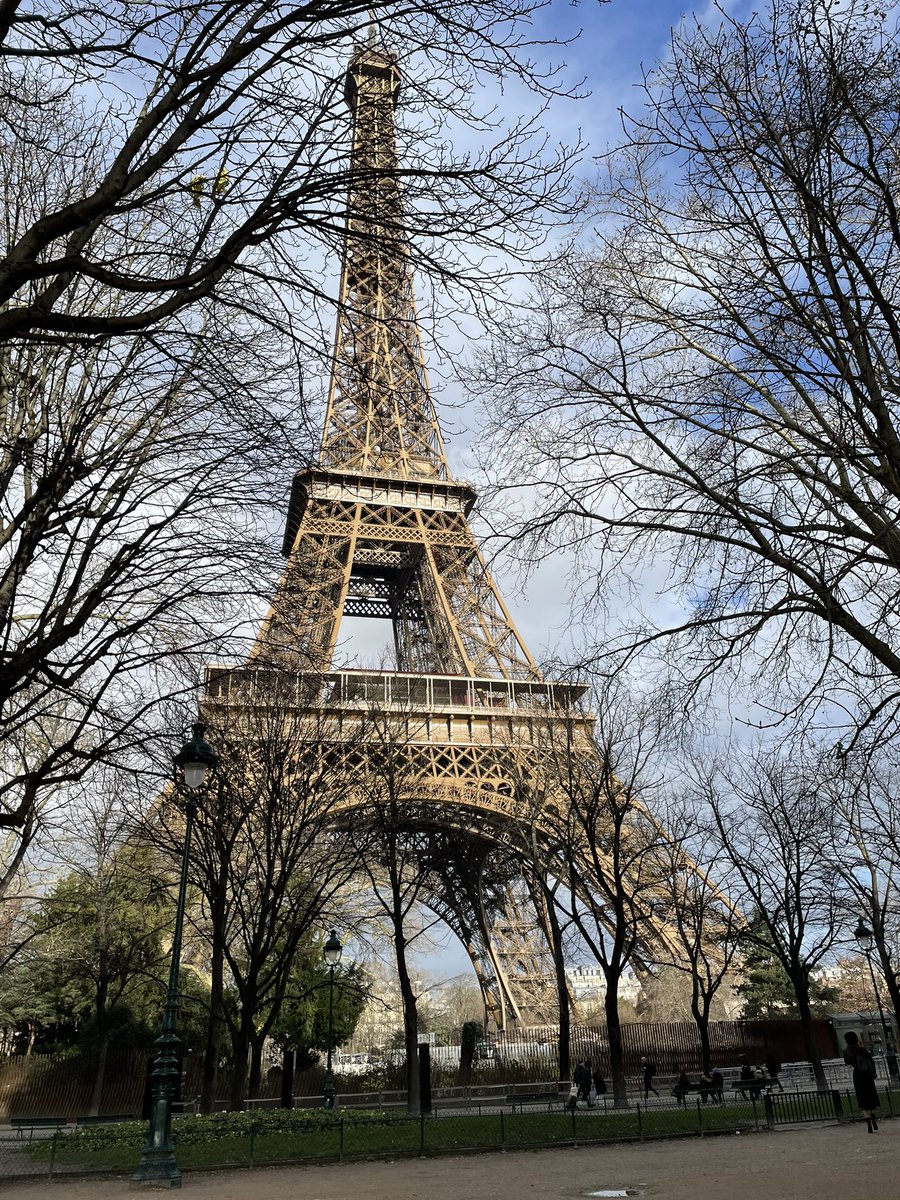 noncsi120's tweet photo. I love my work. From Budapest to Paris. 🥲🥹❤️
One question: where can I buy the famous LEC icecream near the Gare de L’Est?
#KeskenyPackaging #ParisPackagingWeek #fromBudapest #toParis #marketing https://t.co/Vmjl2Oo5JM