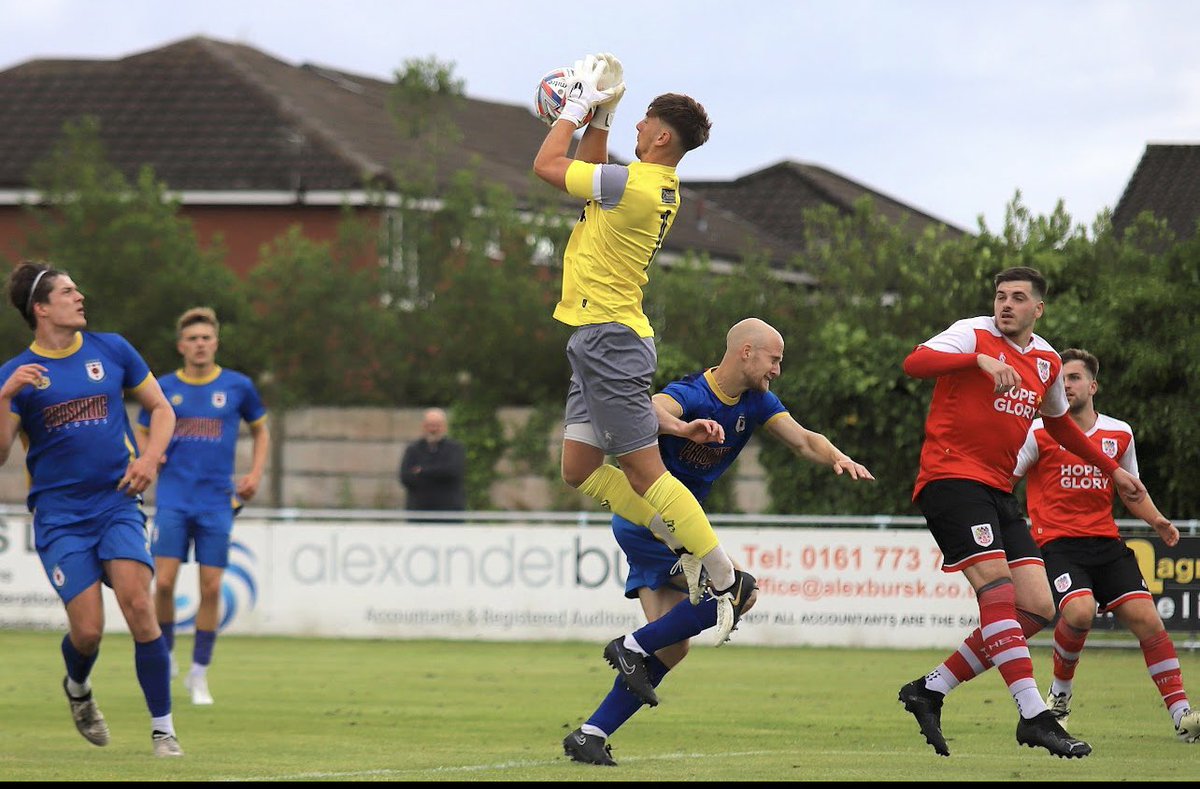Anyone looking for a GK. 75+ mens appearances across Step 5 &amp; 6 since leaving professional football 2 years ago. Around Manchester area