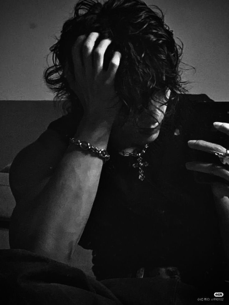 Glyndon King (@hislilrabbit) on Twitter photo Just hanging out with emo boy Carson cuz <a href="/UnfeelingPsycho/">Killian Carson •Parody•</a> is busy at the hospital classes. Just hanging out with emo boy Carson cuz <a href="/UnfeelingPsycho/">Killian Carson •Parody•</a> is busy at the hospital classes.
