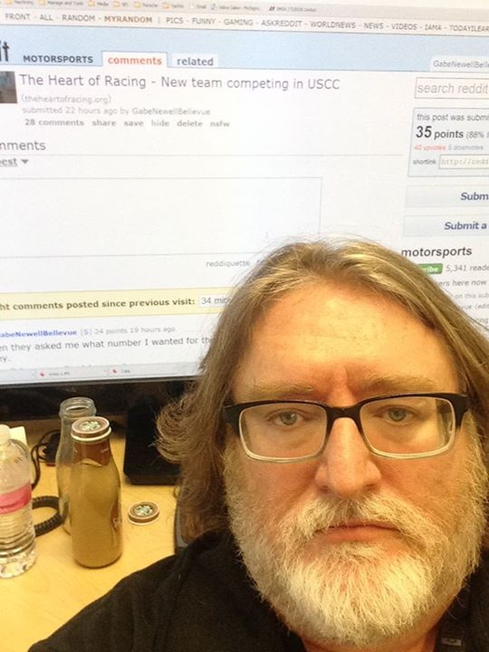 BoooSTIn_'s tweet photo. @libra_smar84091 @GabeNewells @bardbard no its a scam, he is hacked https://t.co/sgdsdU0eek