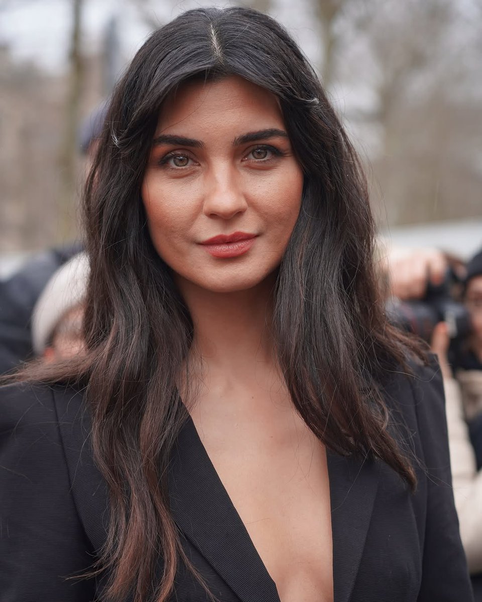 DIOSMIODIOSMIO 😍😍 
que hermosa es 💘

#TubaBüyüküstün #ElieSaab