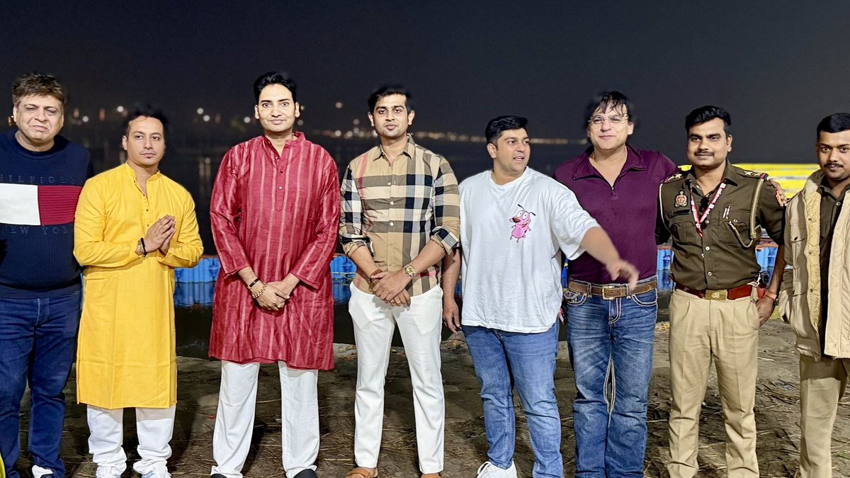 Aaryansaxennaa's tweet photo. Har Har Mahadev 🙏
Blessed to be in Prayagraj for #Mahakumbh2025

@nishantpitti @iharshittomar https://t.co/Ju2NtAIg2a