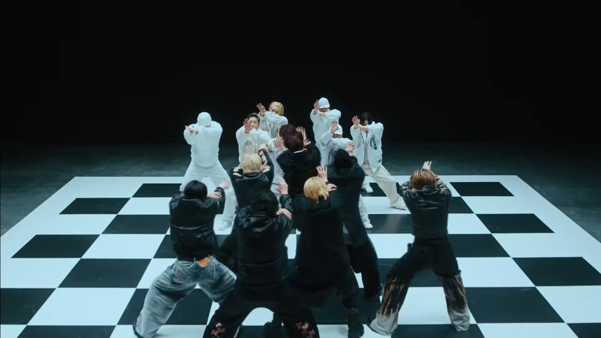 PopBase's tweet photo. BE:FIRST have released the music video to ‘Spacecraft.’

Watch: https://t.co/jEWbfblLaD https://t.co/KbyEtaleQM