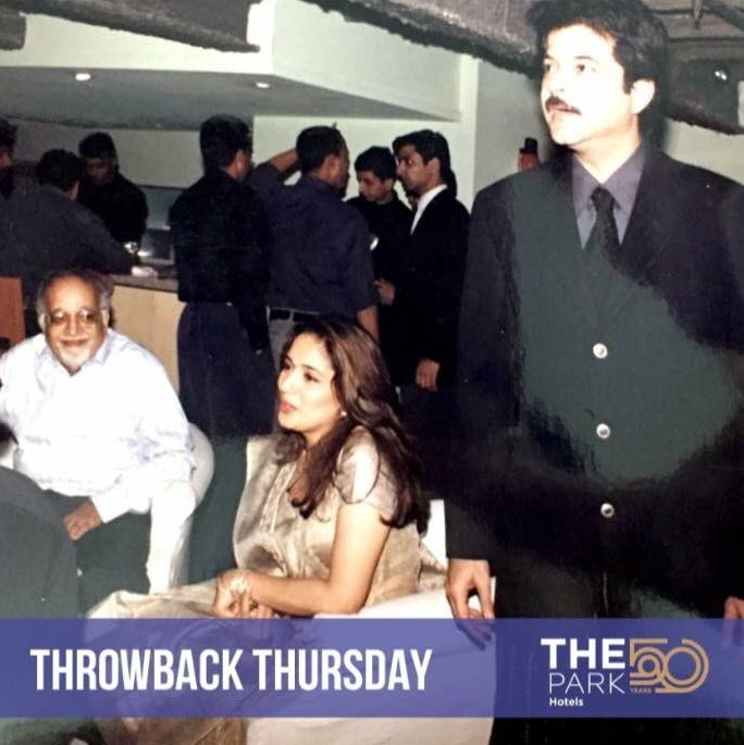 madnilfp's tweet photo. @AnilKapoor &amp; @MadhuriDixit during promotion time of Pukar, maybe? 😅💙✨ #25YearsOfPukar #Pukar #MadhuriDixit #AnilKapoor #MadNil https://t.co/GR5THOAvYT