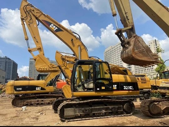 Jizzlewantandu's tweet image. Kindly Repost 

320CL EXCAVATOR 
CATER PILLAR 
AVAILABLE IN DAR 
4300 HOURS 
BADO IPO BANDARINI WIKI HII INAINGIA YARD 
PRICE IS 200M TSH 
CALL: 0768832035