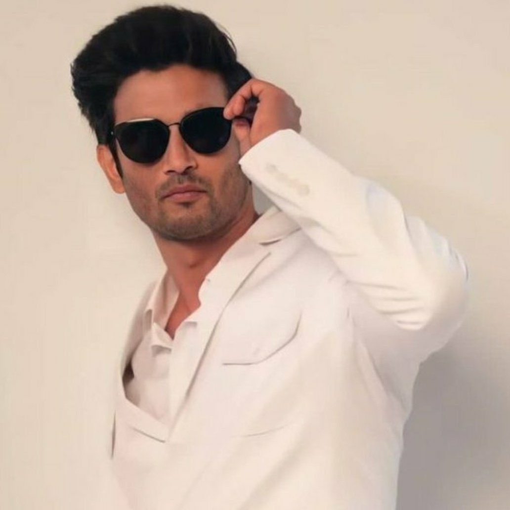 sush_mai's tweet photo. SSRians+@itsSSR=❤️

Everything in Life happens for a Reason The Love we have for You Sushant,is Immeasurable. You're the Greatest Gift of Life for SSRians.Our Precious, Victorious Sushant makes us Proud always.We Love you Sush🫶🦋

TL~SSRians Love For Sushant
🥰 https://t.co/Q6RU4LuOSH
