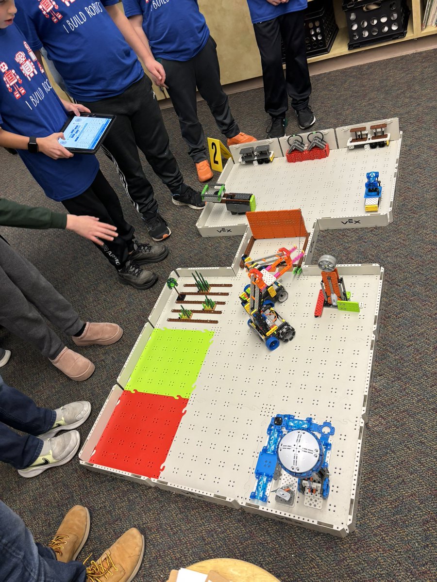 We at MGES had such a great robotics scrimmage with SSES. These kids really rocking it. #proudrobotcoach