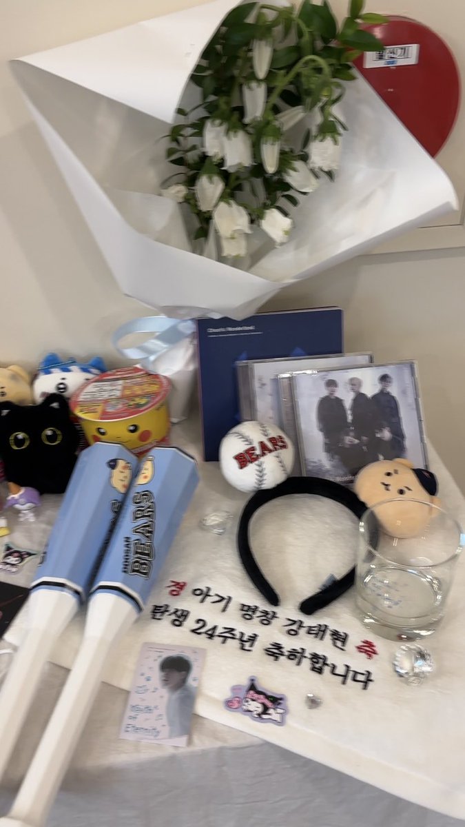 태혀니 생일 축하해♡
#너와_함께라면_청춘은_영원해