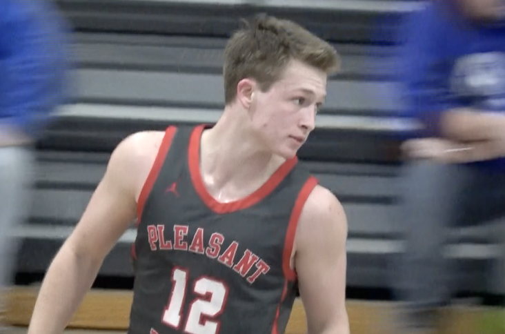 Channel1450com's tweet photo. Pleasant Plains Moves to 4-0 in the Sangamo with Win Over Auburn:
https://t.co/WIqjRGWmZR https://t.co/qGeOXhh8ND