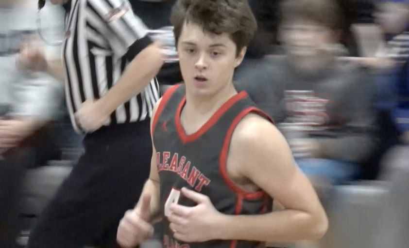 Channel1450com's tweet photo. Pleasant Plains Moves to 4-0 in the Sangamo with Win Over Auburn:
https://t.co/WIqjRGWmZR https://t.co/qGeOXhh8ND