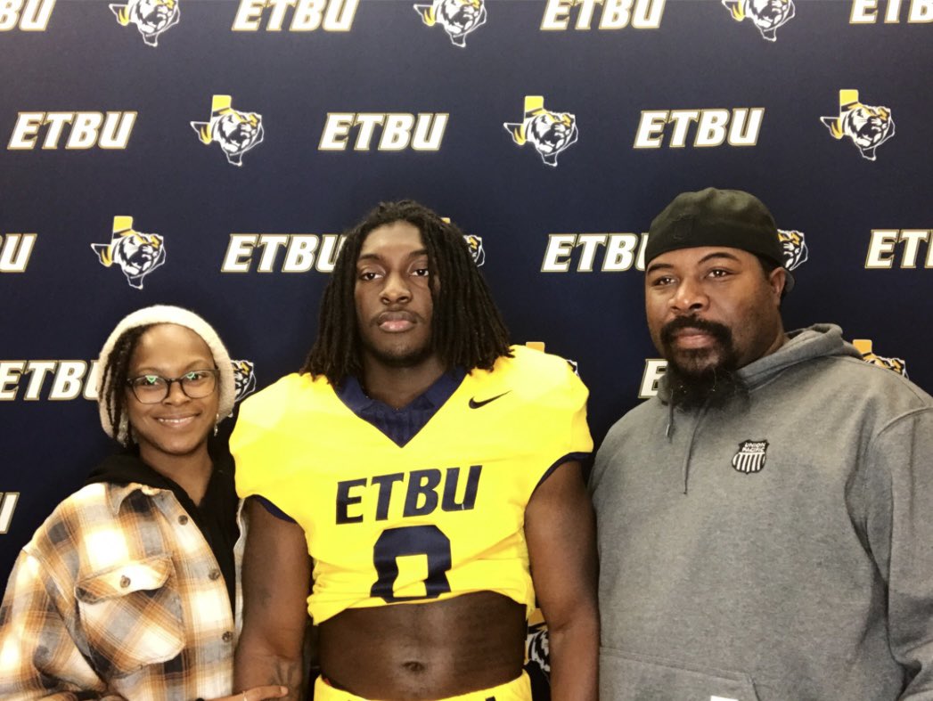 Xavior Moore tweet media