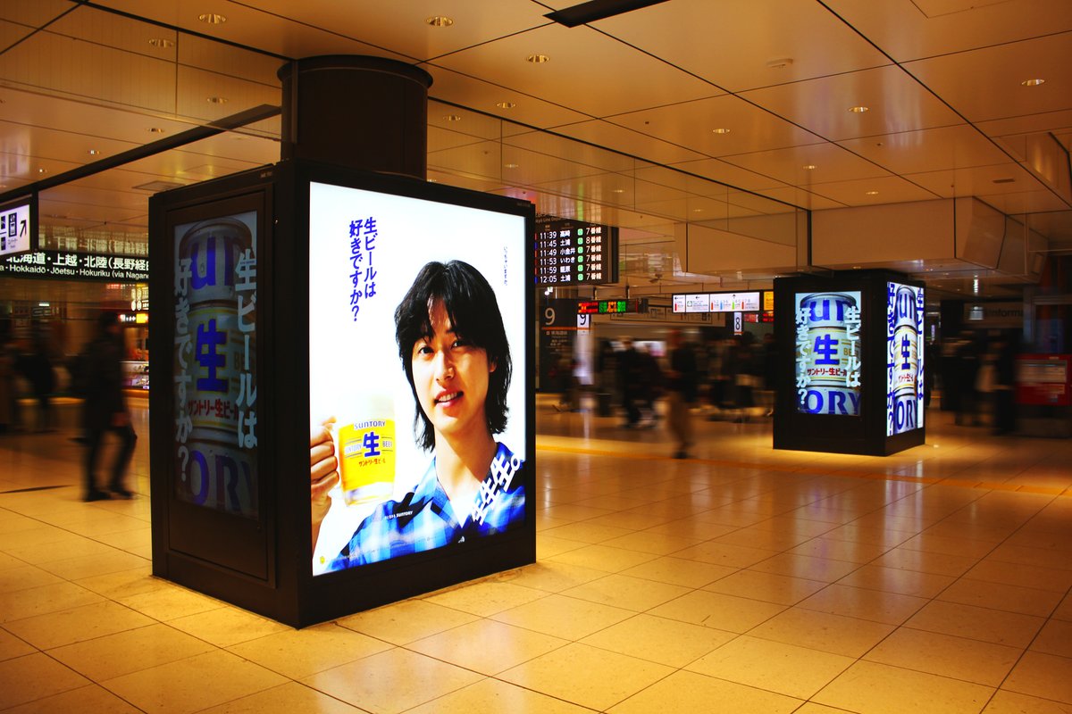 JR品川駅改札内 品川フラッグ（画像①②）やJR東京駅改札内コンコース