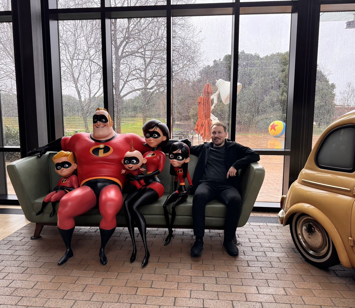 gintszilbalodis's tweet photo. Visited Pixar and screened Flow there! https://t.co/yFZwehnJtI