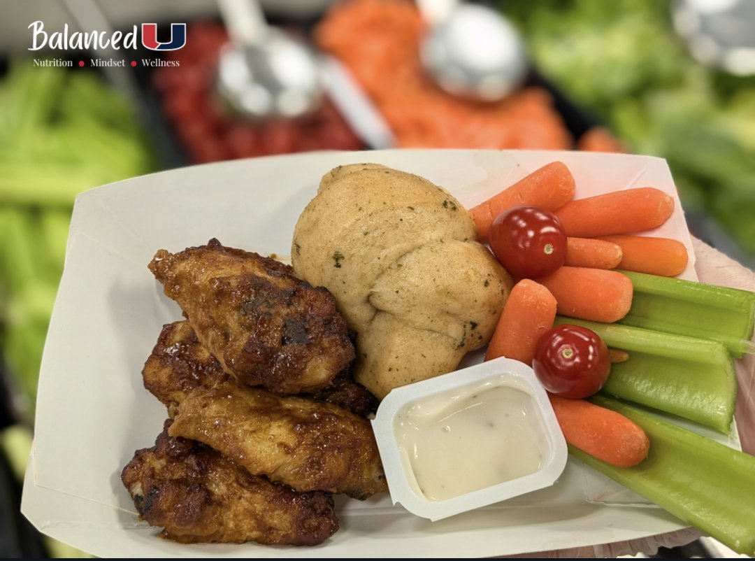Our <a href="/UHS_UCSD/">UrbandaleHighSchool</a> students got their game faces on with today's #superbowl inspired lunch! 🏈 #balancedu