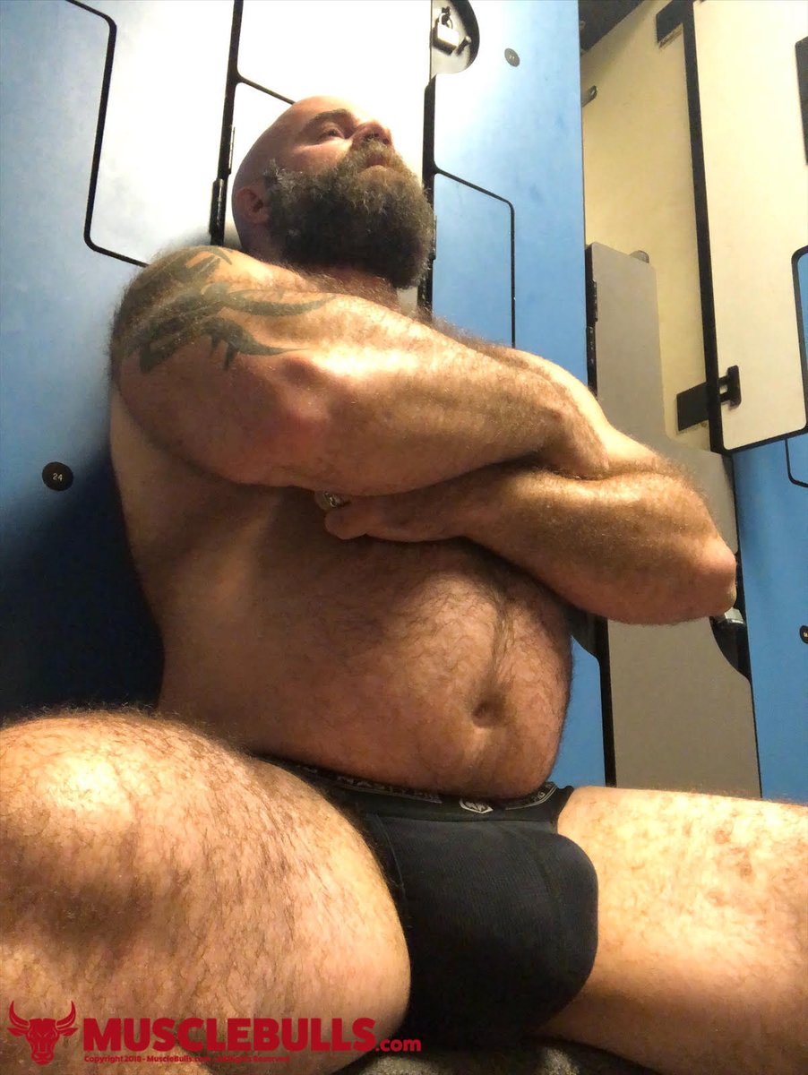 MuscleBulls's tweet photo. @nocontextgayy https://t.co/9smSxHedY9