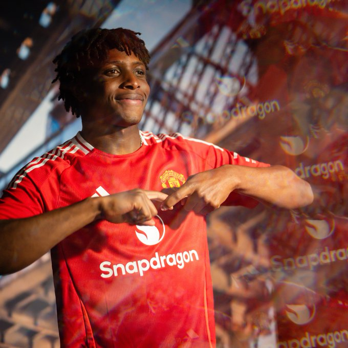 FabrizioRomano's tweet photo. 🚨🔴 Patrick Dorgu will start earning £40k a week at Man United, then his salary will grow in the final seasons.

Man United wanted to get deal done in January as they were aware of Napoli and Juventus both keen on Dorgu for summer transfer window. https://t.co/JNWRSWY4jC