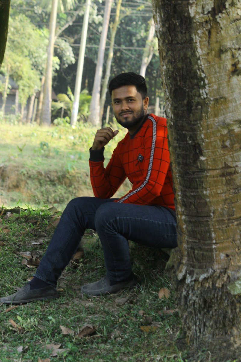 IAm_TheBests's tweet photo. বাস্তবতা সত্যি অনেক কঠিন।পরিস্থিতি তোমার আমার যেমনই হোক।এটা কাউকে বুঝাতে যাবেন না।কারন কেউই বুঝবে না।এই দুনিয়াতে আল্লাহ ছাড়া কেউ আপন নয়।🤲🤲 https://t.co/CNYXy0CLkh