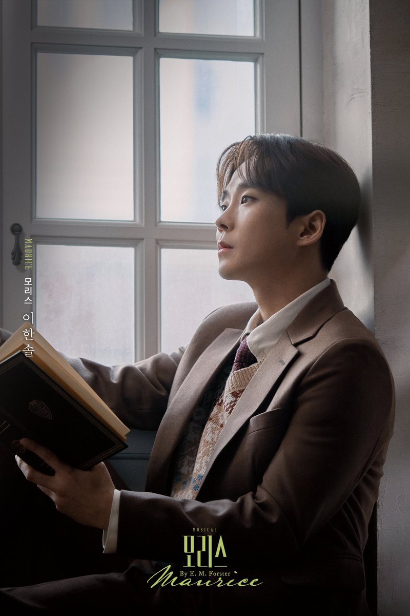 아기가 왜이렇게 어른이야....