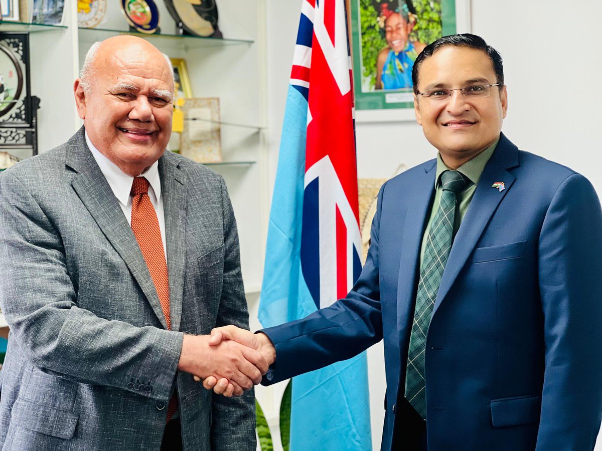 🇮🇳🤝🇫🇯 High Commissioner Suneet Mehta paid a courtesy call on <a href="/FijiGovernment/">Fiji Government</a> Deputy Prime Minister &amp; Minister for Tourism &amp; Civil Aviation, Hon. <a href="/ViliameGavoka/">Viliame Gavoka</a>. The meeting reaffirmed 🇮🇳🇫🇯 ties, exploring opportunities for collaboration in tourism and aviation to drive economic
