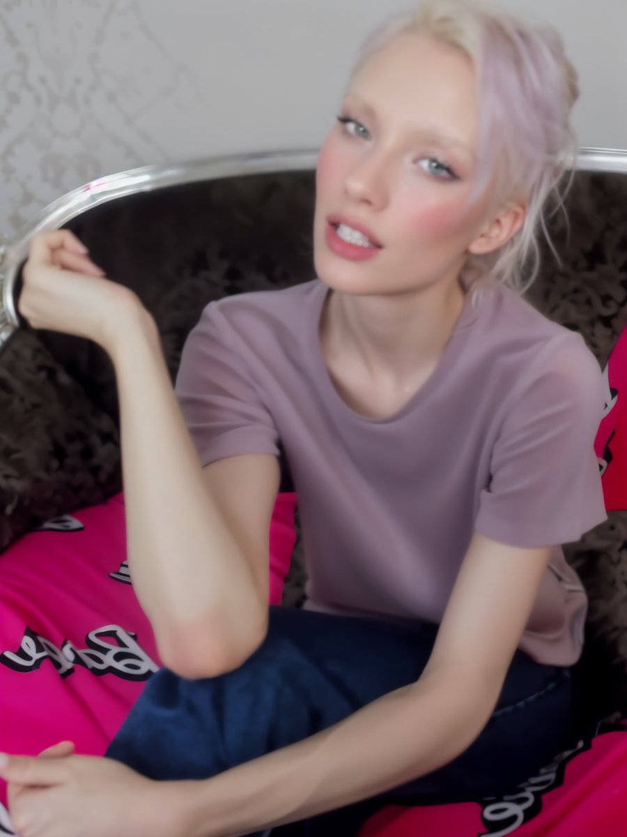 _Alice_Kitty's tweet photo. Am I cute enough for you? 🥰 https://t.co/q4QcwTtLdy