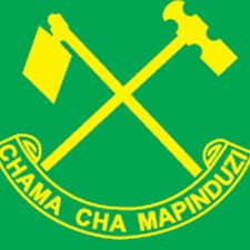 pharesmagesa's tweet photo. Heri ya miaka 48 ya kuzaliwa Chama Cha Mapinduzi (CCM), hongera nyingi kwa Mwenyekiti wa CCM na Rais wa Jamhuri ya Muungano wa Tanzania Mhe. Dkt. Samia Suluhu Hassan kwa utekelezaji mzuri wa Ilani ya uchaguzi na uongozi mzuri #T2025SH🇹🇿✅ #kaziiendelee🔥🔥🇹🇿🇹🇿🇹🇿💪🏿💪🏿💪🏿💪🏿 https://t.co/zomtsnsiuB