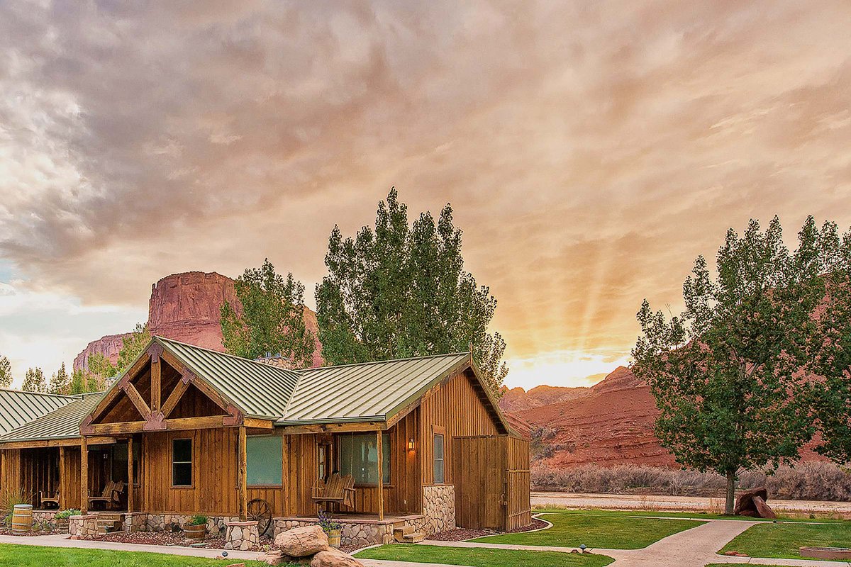 SorrelRanch's tweet photo. POV: You booked your escape to Moab, and the day has finally come. You just arrived at your home away from home at Sorrel River Ranch. The sun is peeking over the mesas, the Colorado River is flowing nearby, and adventure is calling. Surrounded by wide open spaces, endless trails, and thoughtful touches designed to make your stay unforgettable, it’s time to unwind, explore, and reconnect with nature.

Ready to experience it for yourself? Leave a ❤️ below and start planning your next adventure. See you soon!

#SorrelRiverRanch #MoabUtah #LuxuryRanch #AdventureAwaits #DesertEscape #StayMoab #travelgram #moab #utah