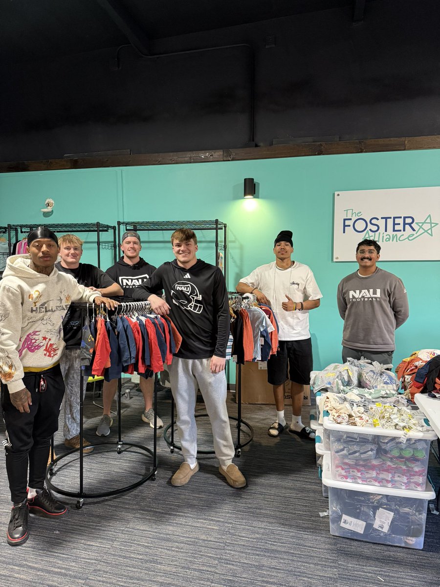 Puneeth Sharma (@puneethsharma8) on Twitter photo Spent some time at <a href="/fosteralliance/">The Foster Alliance - Arizona Helping Hands</a> in Flagstaff with our student athletes helping them set up for their opening showcase on Tuesday, February 18th! They’re doing a wonderful job making sure all children in Foster Care and families have clothes and supplies! Spent some time at <a href="/fosteralliance/">The Foster Alliance - Arizona Helping Hands</a> in Flagstaff with our student athletes helping them set up for their opening showcase on Tuesday, February 18th! They’re doing a wonderful job making sure all children in Foster Care and families have clothes and supplies!