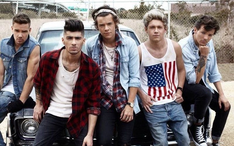fuqkinlwtxash's tweet photo. THESE PHOTOSHOOTS😭 https://t.co/nOKMiS854L